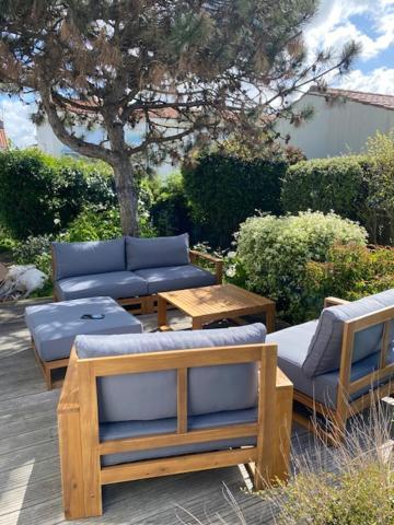 Maison Centre Ville Avec Jardin , Terrasse, Et Garage Velos La Rochelle  Luaran gambar